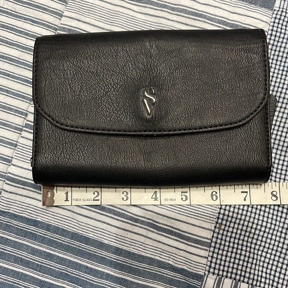 😍3 for $20 Vera wang wallet - Picture 8 of 11